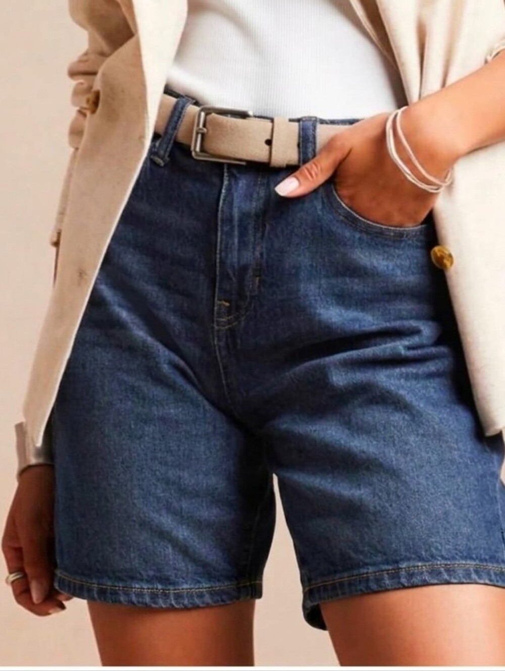 BANANA REPUBLIC 8" High-Rise Girlfriend Denim Shorts